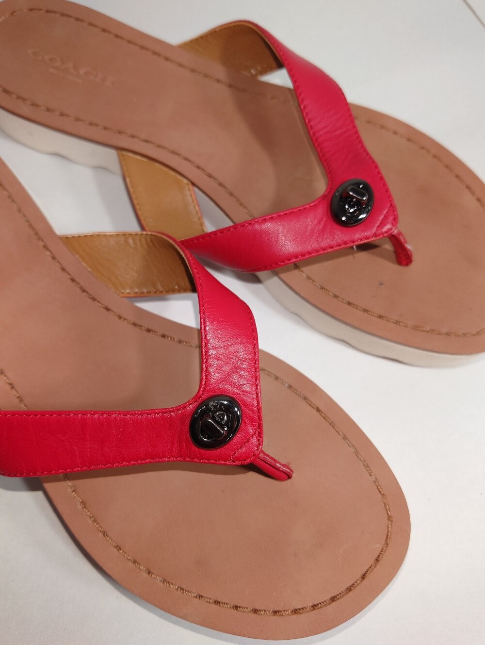 Coach Coral Pink Leather Flip Flop Sandals Size 8.5